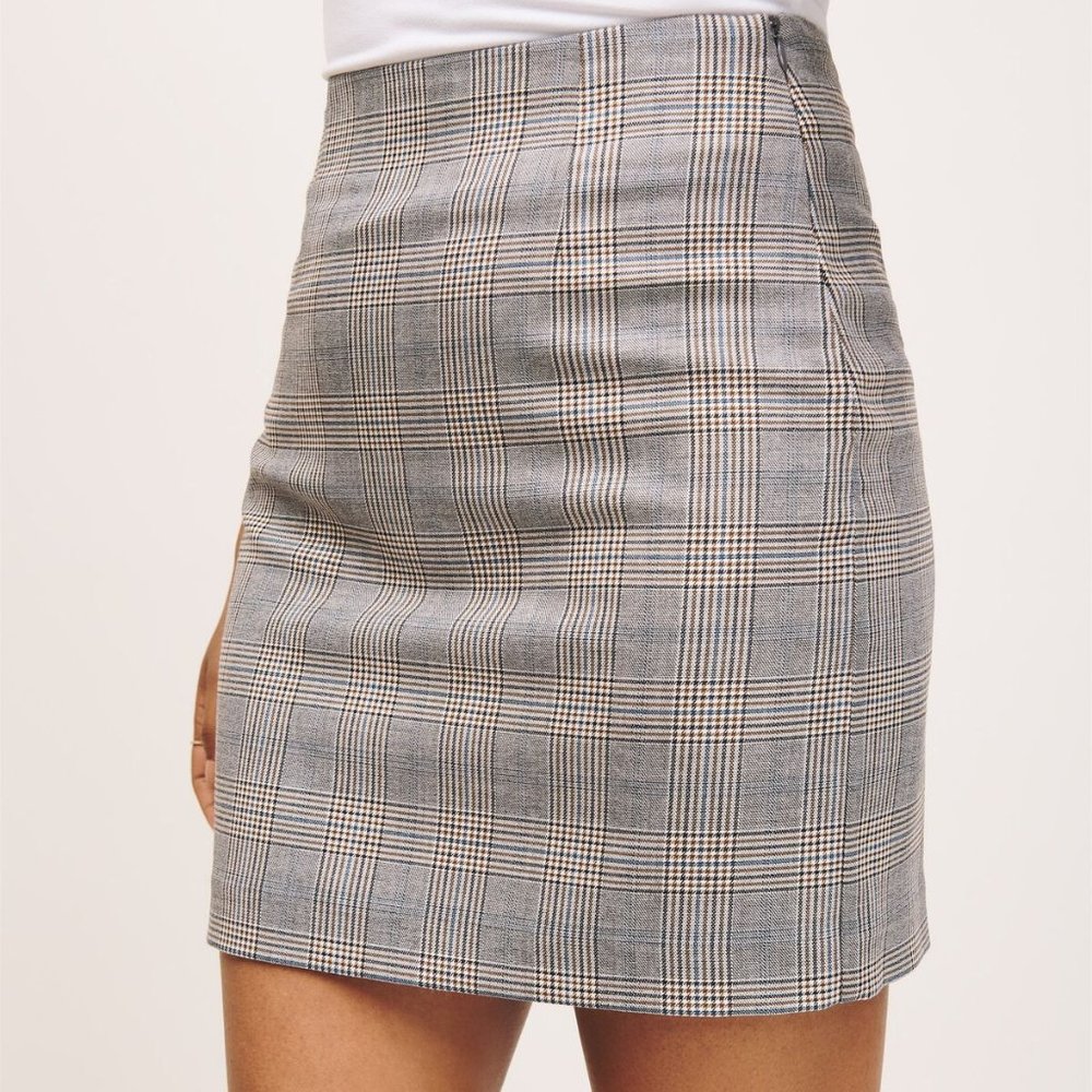 Grey Mini Skirt with Zipper Detail